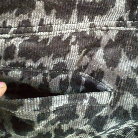 Anthropologie Pilcro Corduroy Mini Skirt Size 16 - Black/Gray Animal Print - NWT - Picture 7 of 13